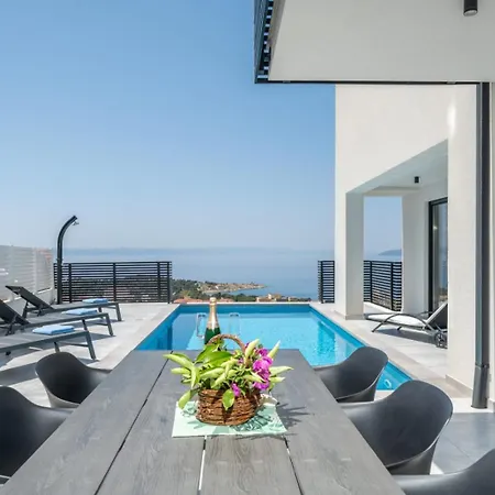 Andro Ii Apartman Makarska
