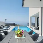 Andro Ii Apartment Makarska