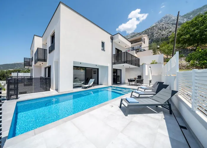 Andro Ii Appartement Makarska