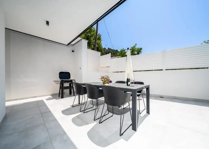 Appartement Andro Ii