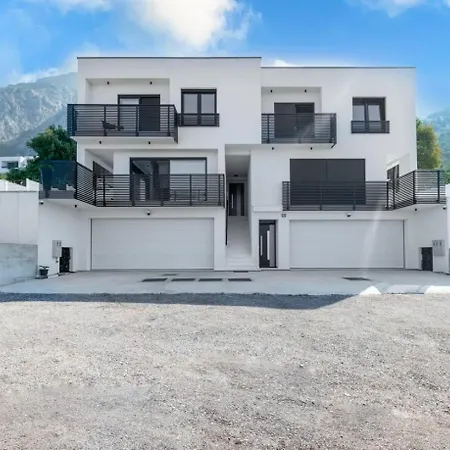Andro Ii Appartement Makarska